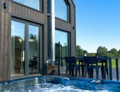 Całoroczne jacuzzi przy domku